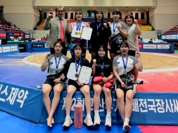 제2회 괴산유기농배장사씨름대회 무궁화급 우승  기사 이미지