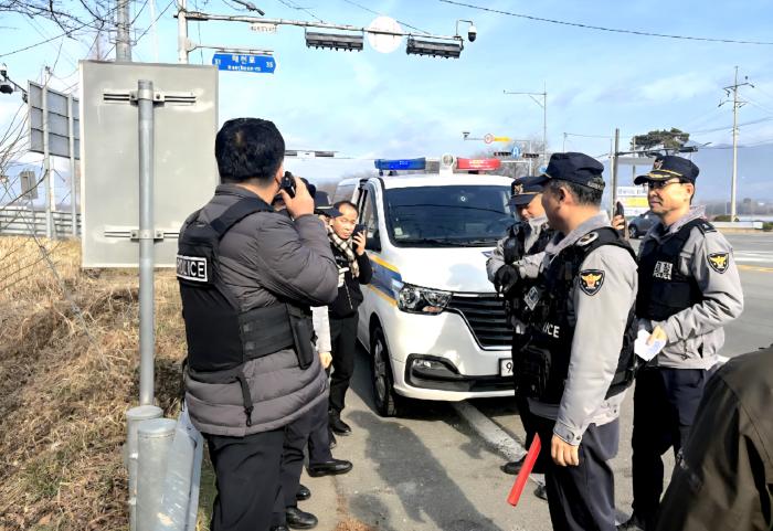구례경찰서, 금은방 강도 대응 모의훈련 실시  기사 이미지