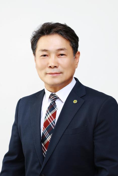  [구례일보 칼럼]    구례군을 위한다면 정책으로 승부하라… 군민을 무시하는 “아니면 말고 식, 네거티브” 그만!!